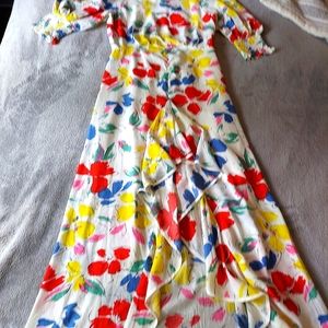Spring Dress By RIXO Size 4 Long Ruffel Slit Abstract  Flower Field NWT'S